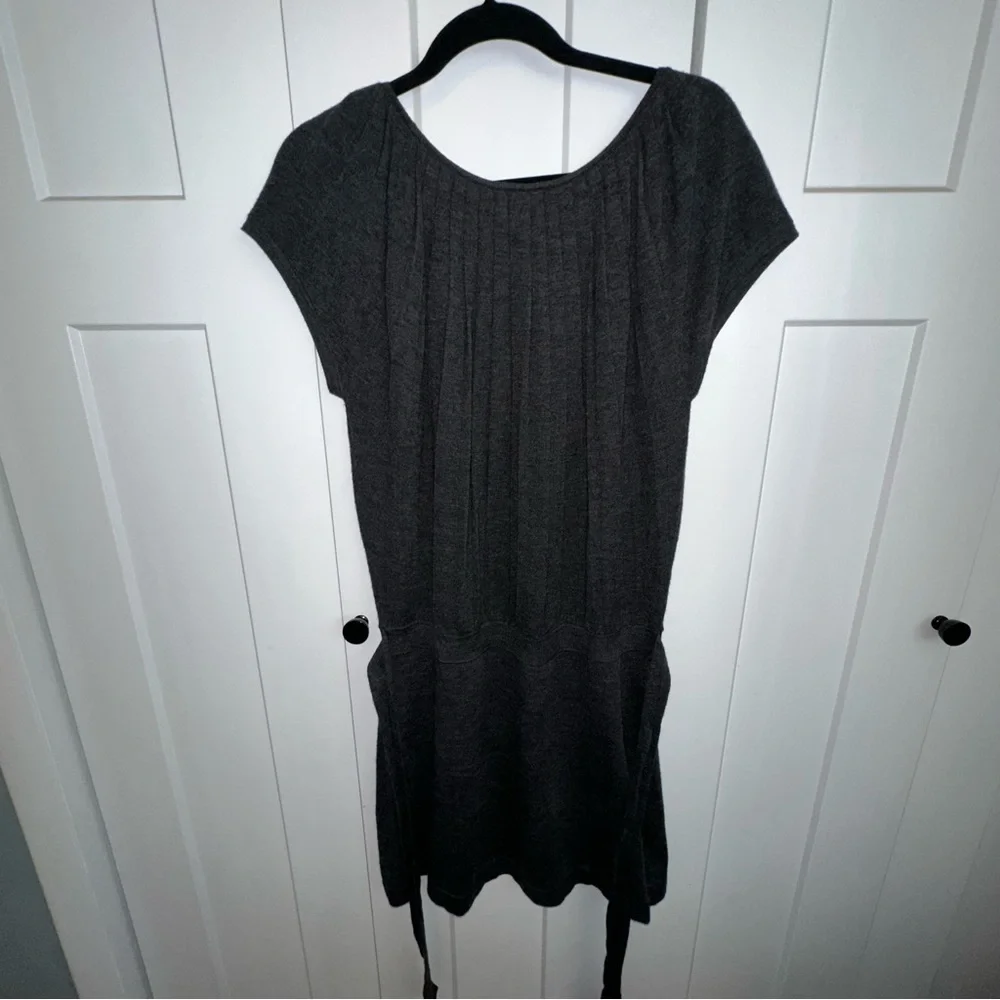 Loft Ann Taylor Sweater Dress with Short Sleeves and attached belt - Medium - Picture 7 of 10